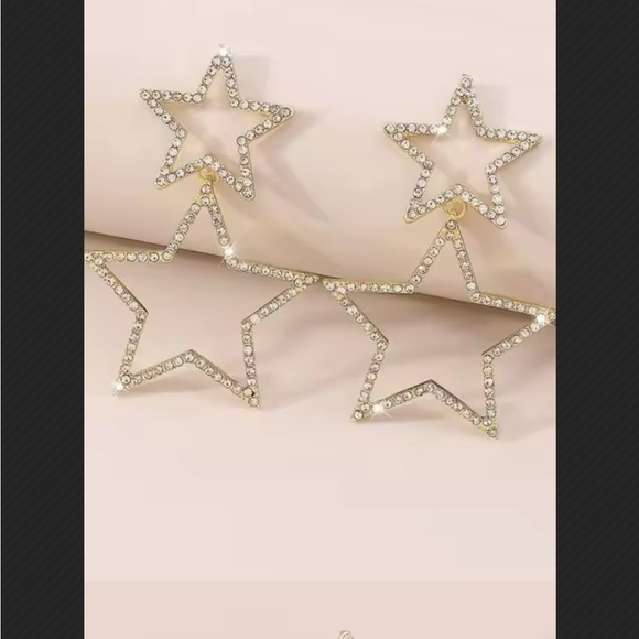 LAST 1! Rhinestone Fashion Star Hollow Drop Earrings! (Gold) - Picture 4 of 10
